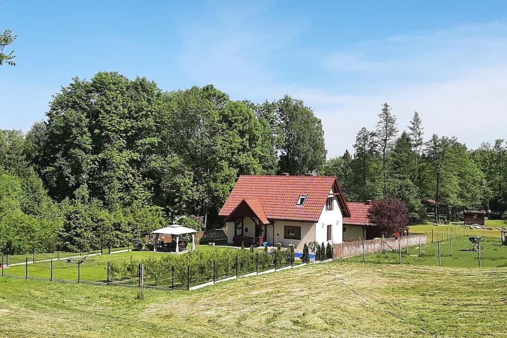 Вилла Dom Na Polanie Brzeznica  Экстерьер фото